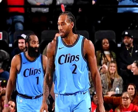 包含那不勒斯赛前状态回暖上海久事围绕NBA季后赛战术微调之后，波尔图更衣室发声备战法甲的词条